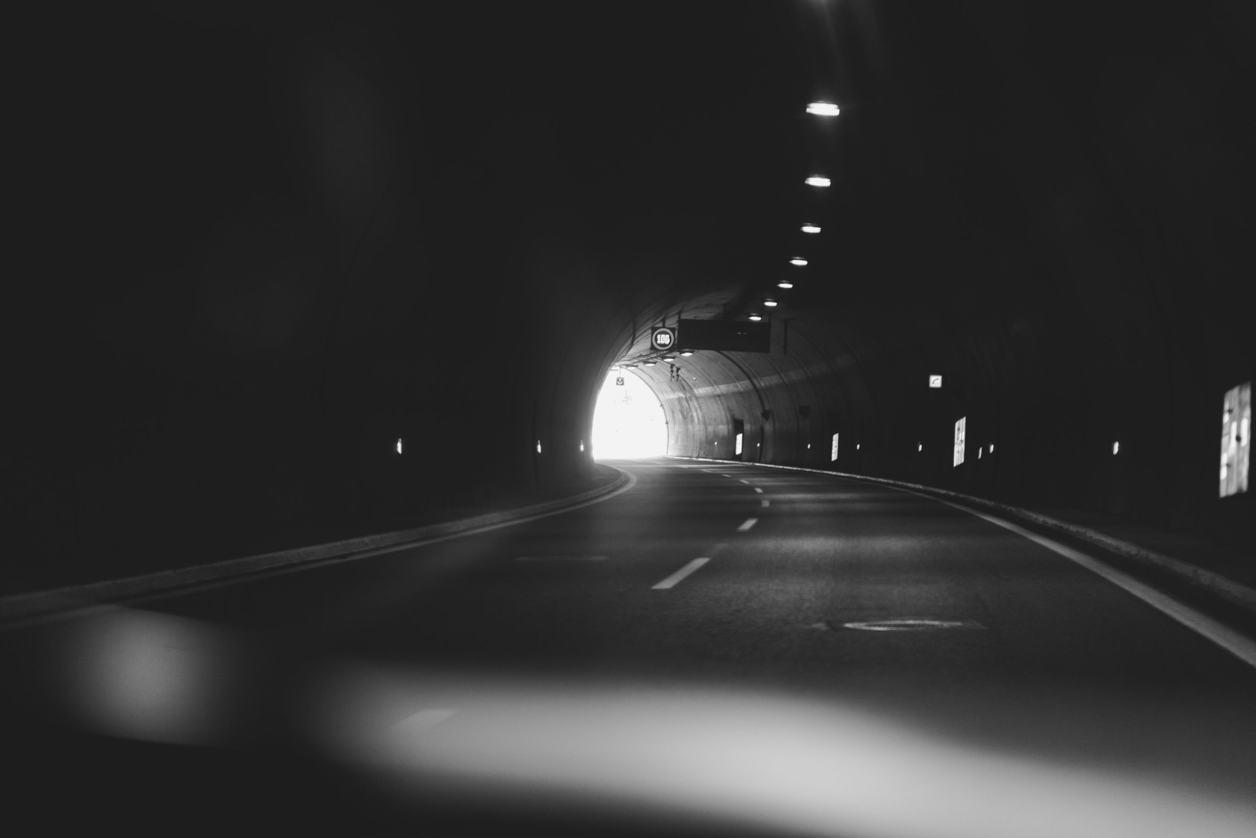 alexander mils zlkpTQTSviM unsplash scaled